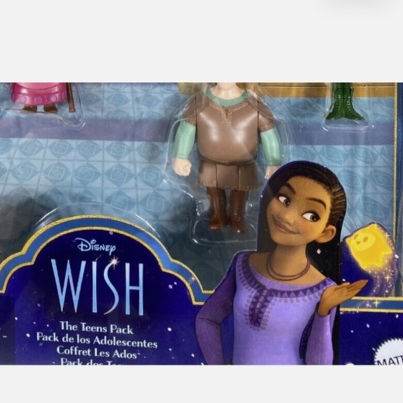 New in Box Disney Wish The Teens Pack 9 Mini Posable Character Figures 2.5" - Picture 4 of 6